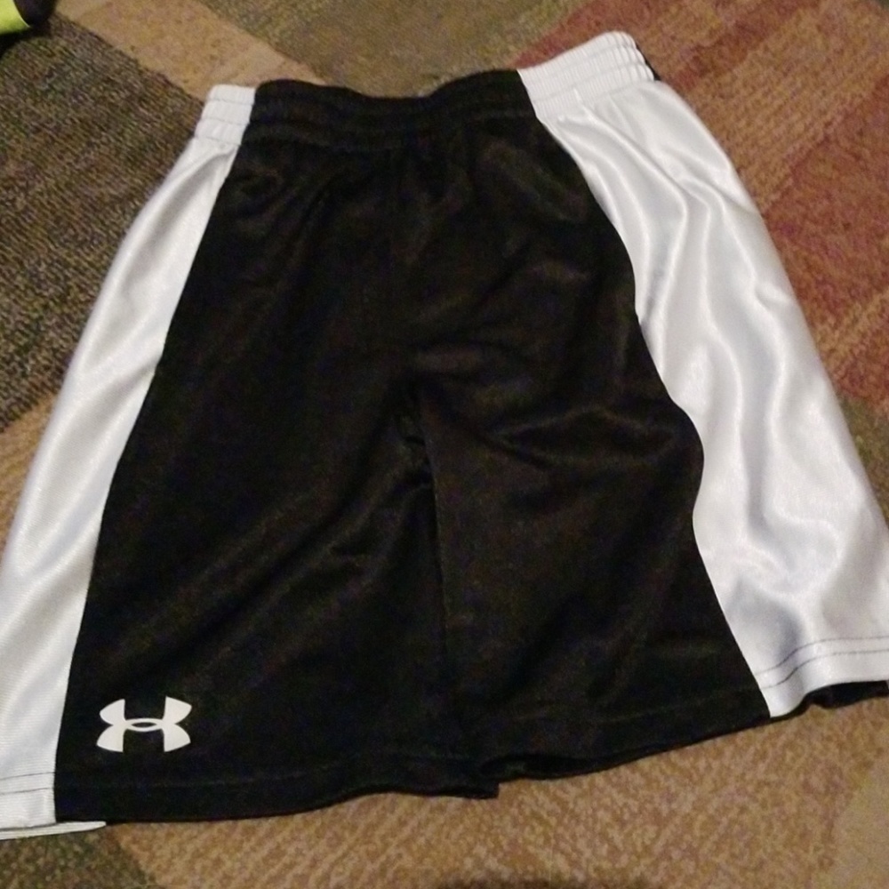 Boys Under Armour shorts